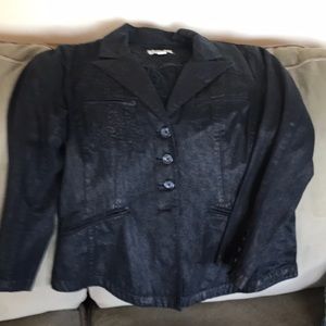 Beautiful cold water creek black metallic denim.